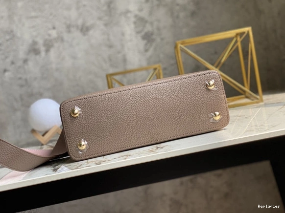 Fake Louis Bags CAPUCINES LOUIS MM VUITTON 0818